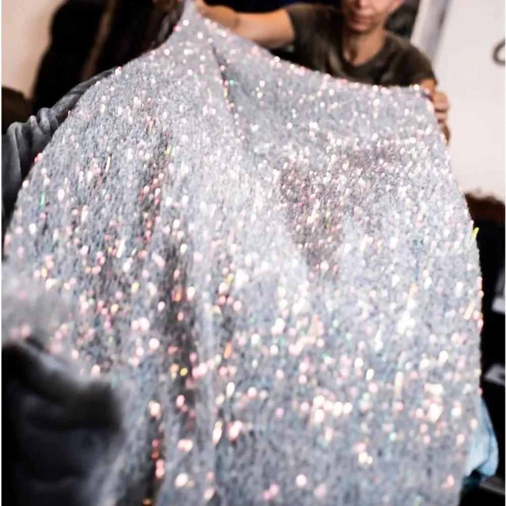 AVIVA STANOFF Sparkle Thunderstruck Throw Embellished with Sequins in 50X70”